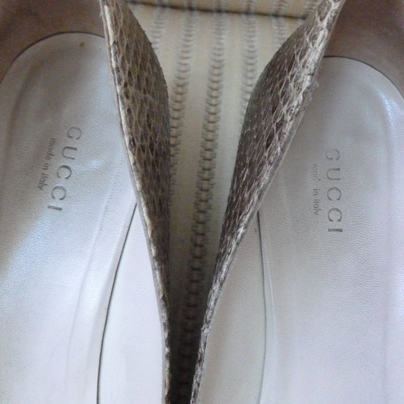 Gucci Snakeskin Pointed-Toe Kitten Heel Pumps - Picture 7 of 10